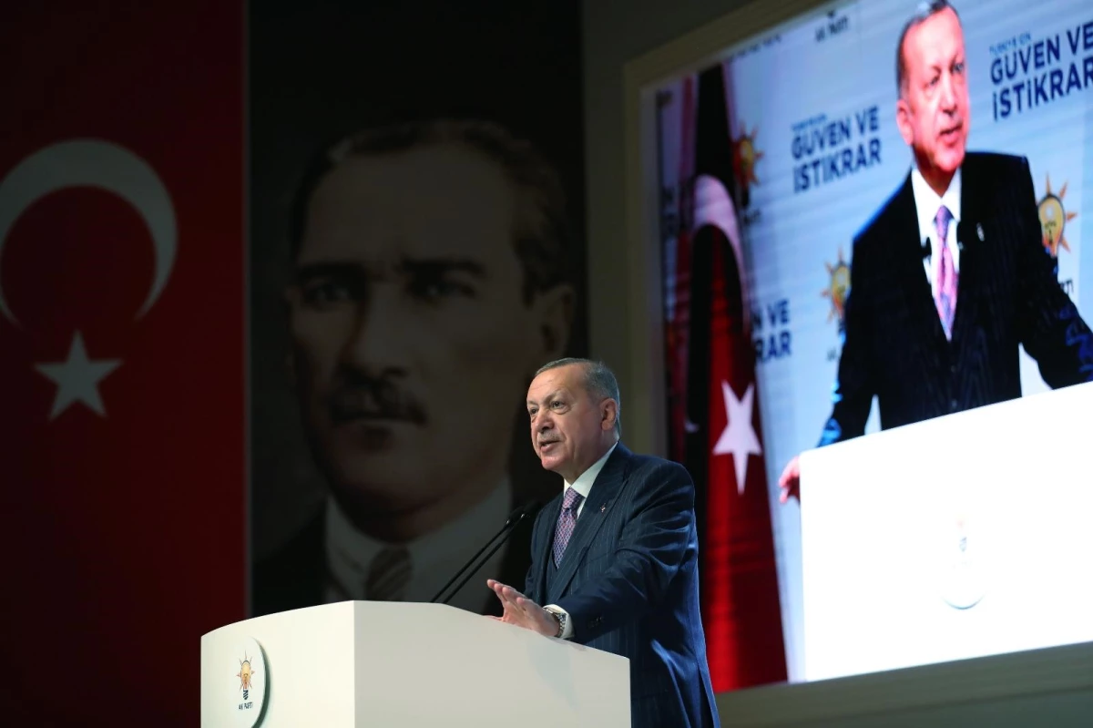 Son dakika haber! Cumhurbaşkanı Erdoğan: "Yeni anayasa çalışmamızı geniş bir uzlaşmayla Meclis\'te kabul ettirip milletimizin takdirine sunarsak çok çok güzel olacak"