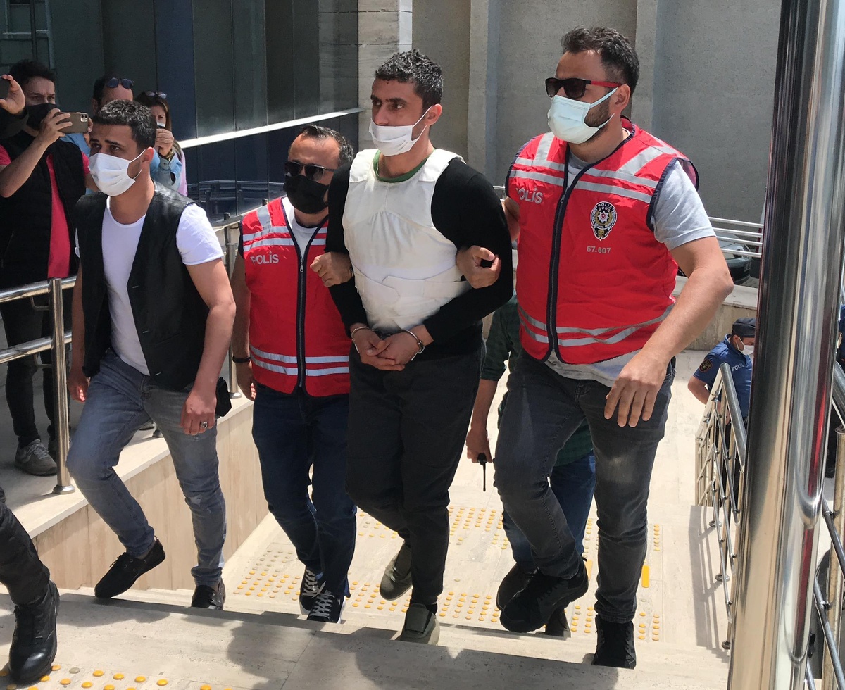 Zonguldak\'taki silahlı saldırıda yaralanan kişi hastanedeki yaşam mücadelesini kaybetti