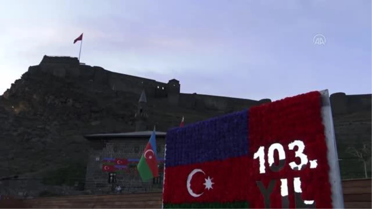 Azerbaycan Cumhuriyeti\'nin 103. kuruluş yıldönümü kutlandı