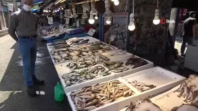 Balık fiyatları el yakıyor Balık fiyatları el yakıyor