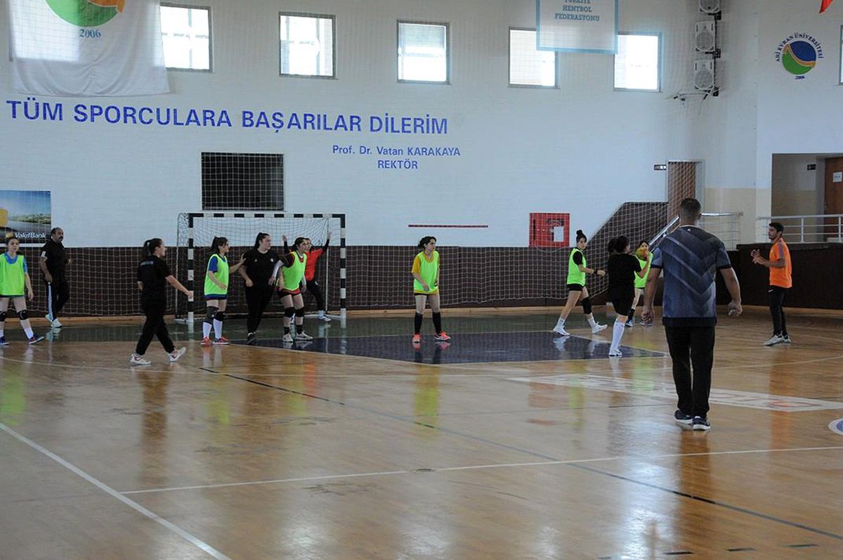 Bozkırın sultanları rakiplerini Kırşehir\'de ağırlayacak