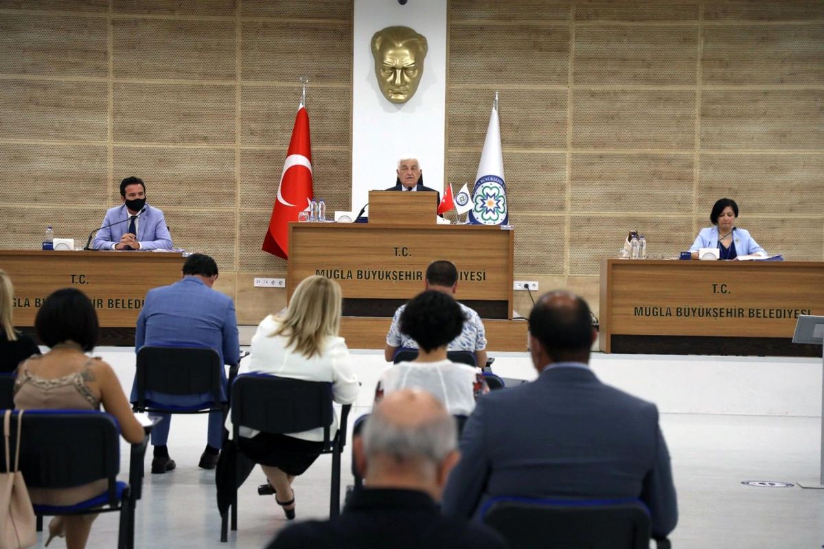 Büyükşehir Meclisi İsrail\'i kınadı