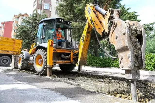 Esenyurt'un yolları yenilenmeye devam ediyor