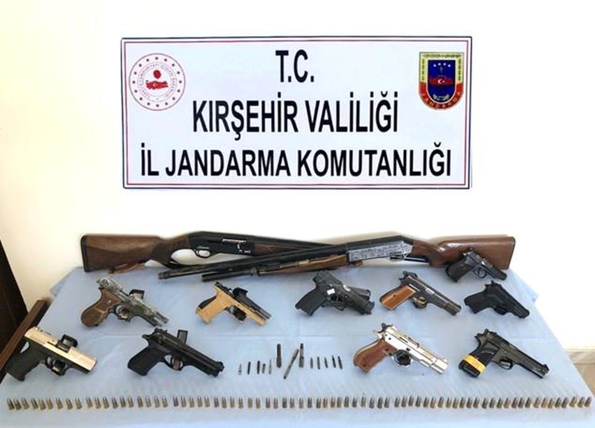 Kırşehir\'de silah ve mühimmat kaçakçılığı operasyonu: 6 gözaltı