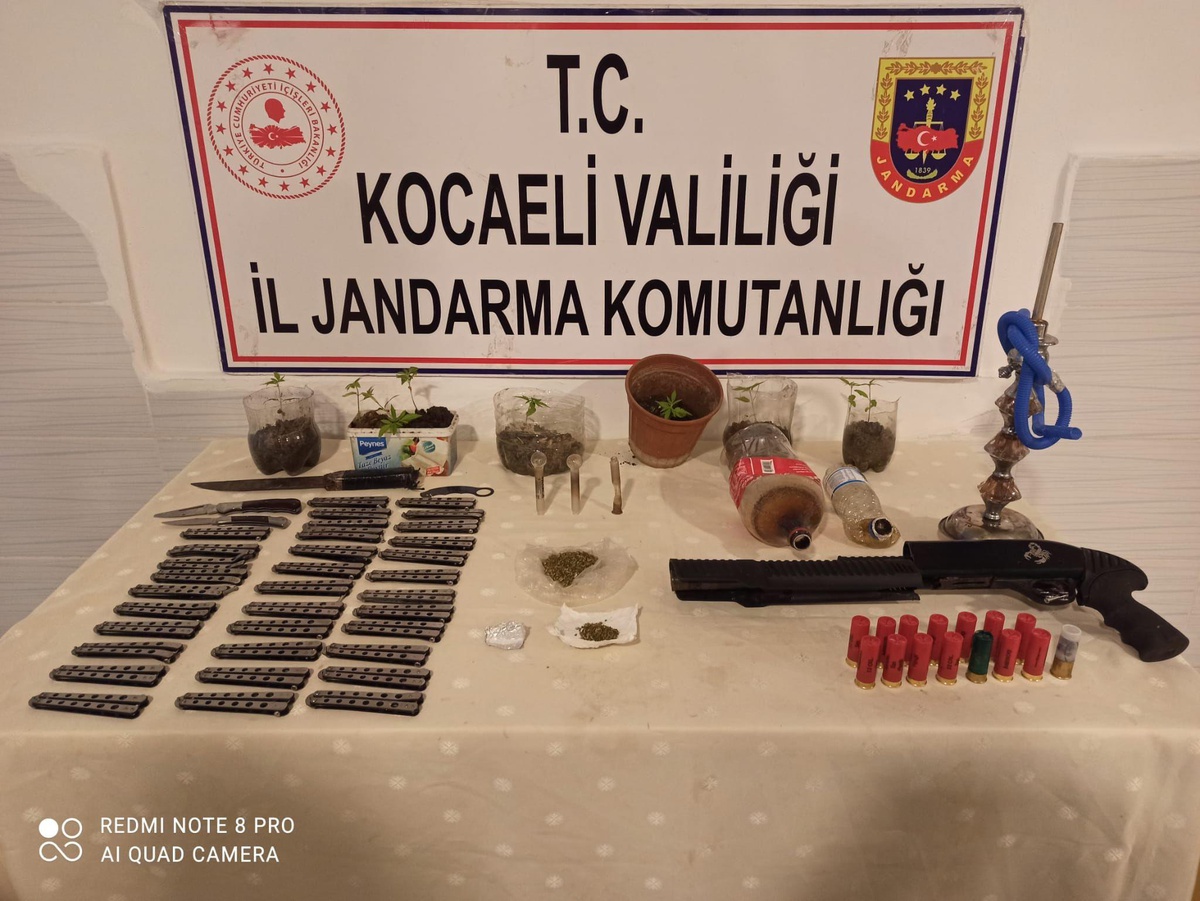 Kocaeli\'de uyuşturucu operasyonu: 6 gözaltı