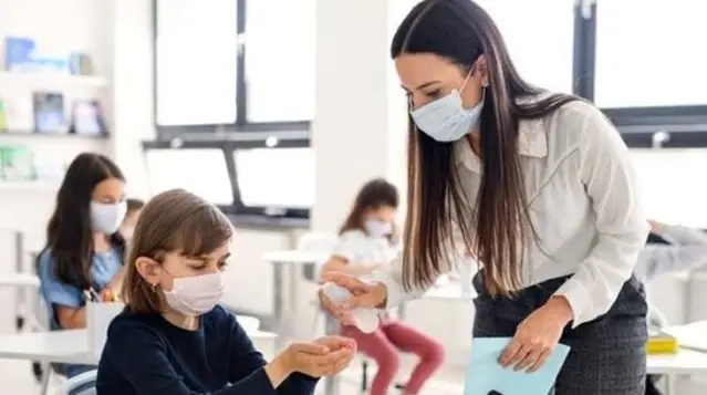 Milli Eğitim Bakanlığı, telafi eğitiminin detaylarını paylaştı! Öğretmenlere ek ders ücreti verilecek Milli Eğitim Bakanlığı, telafi eğitiminin detaylarını paylaştı! Öğretmenlere ek ders ücreti verilecek