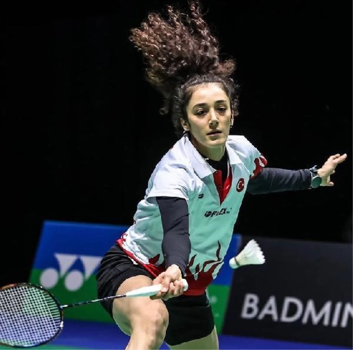 Milli badmintoncu Neslihan Yi it ten olimpiyat kotas Son Dakika