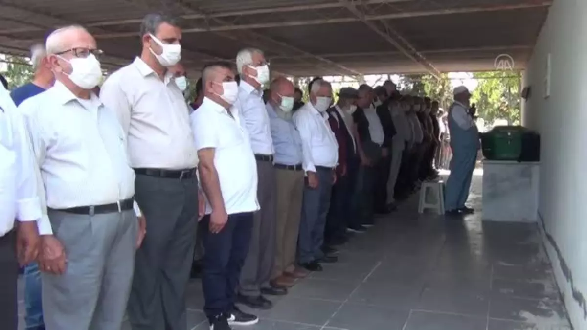 Son dakika haberi... Otomobilin çarpması sonucu yaşamını yitiren iki kardeşin cenazesi defnedildi