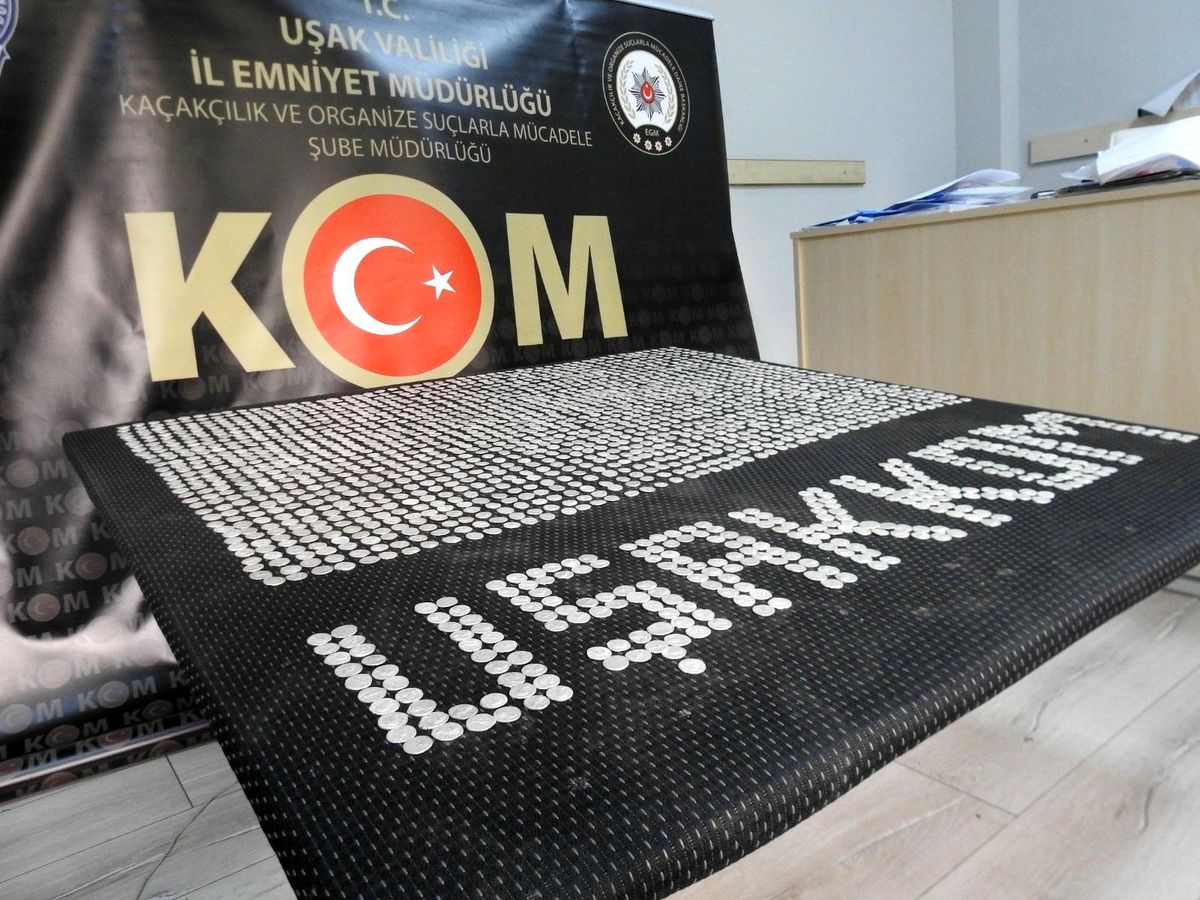 Uşak\'ta 2 bin adet sikke ele geçirildi