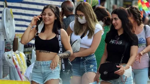 1 Haziran'dan sonra maske zorunluluğu kalkacak mı? Prof. Dr. İlhan müjdeyi verdi 1 Haziran'dan sonra maske zorunluluğu kalkacak mı? Prof. Dr. İlhan müjdeyi verdi