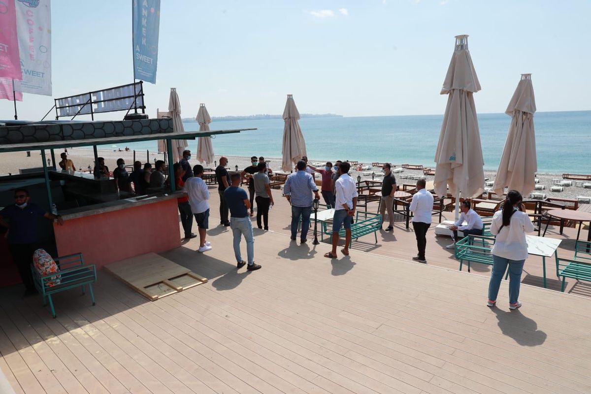 Antalya\'da Konyaaltı Sahili\'nde denetim yapıldı
