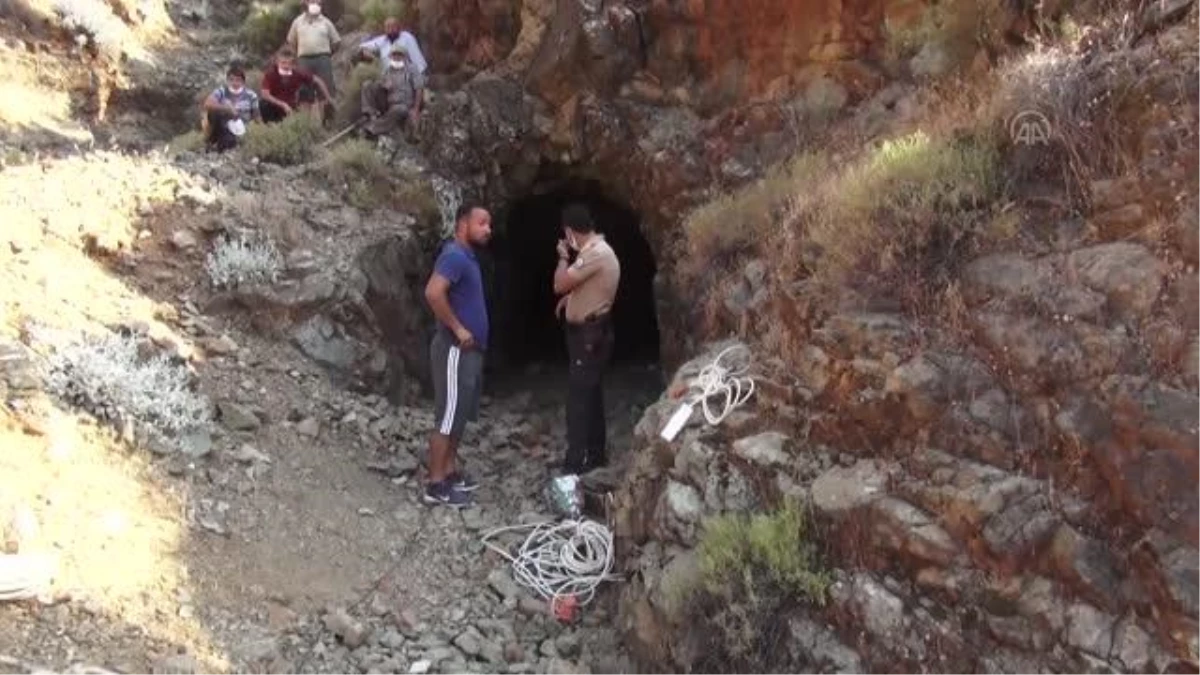 Atıl durumdaki maden ocağında bulunan kuyuya düşen genç kurtarıldı