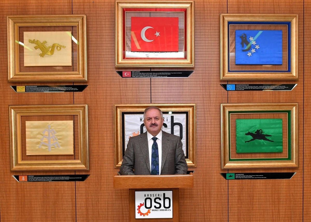 Başkan Nursaçan: "Çağ kapatıp çağ açan bir ecdadın torunlarıyız"