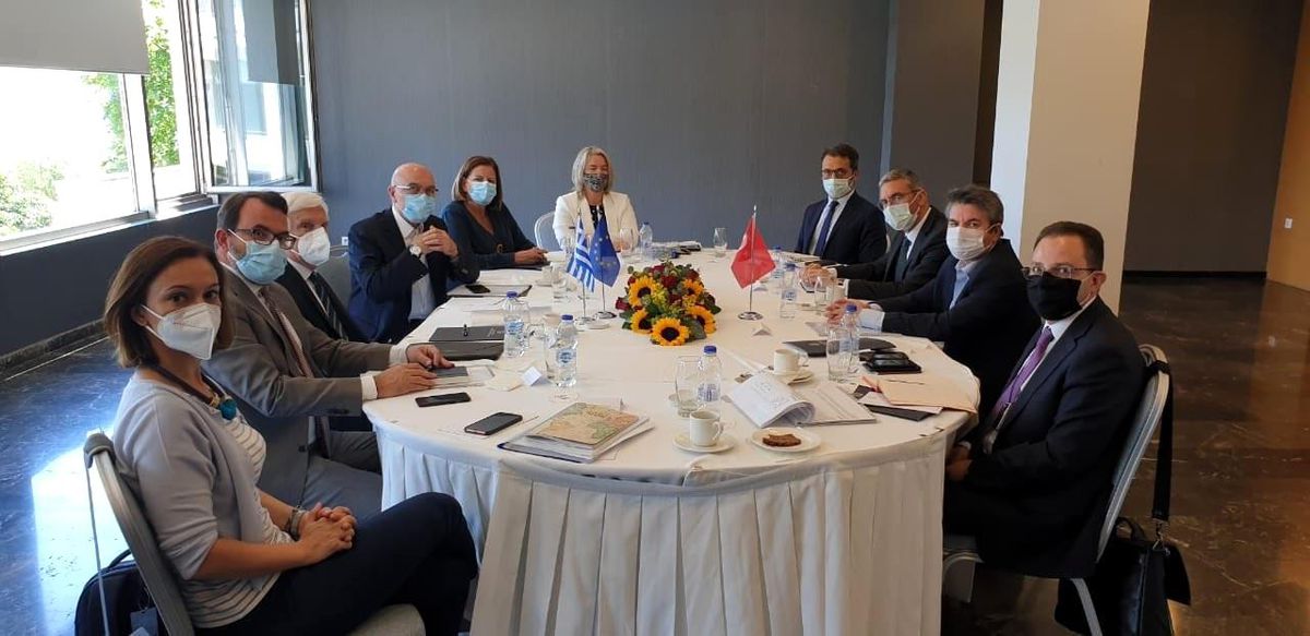 Dışişleri Bakan Yardımcısı Önal, Kavala\'da Yunanistan Dışişleri Bakan Yardımcısı Fragoyannis ile görüştü