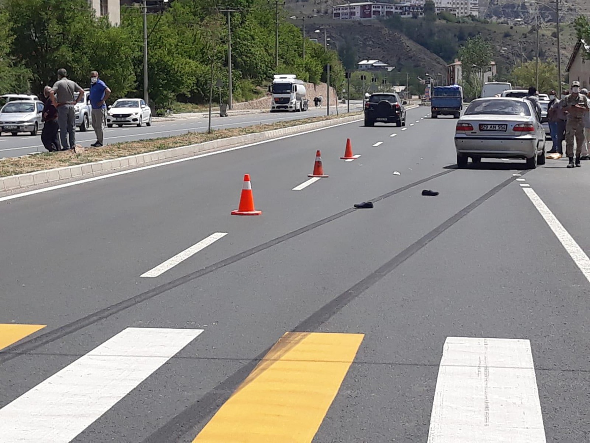 Gümüşhane\'de otomobilin çarptığı yaya öldü