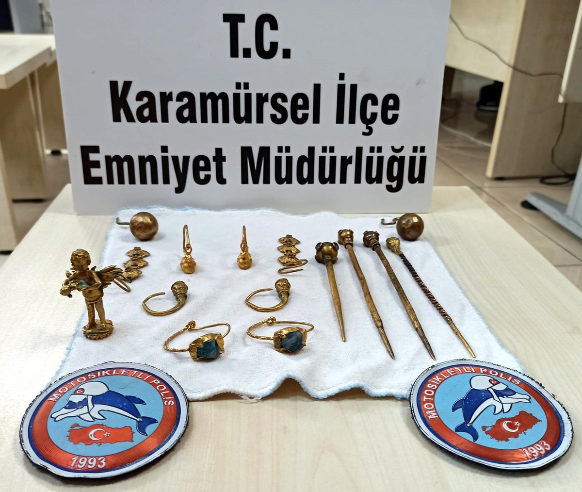 Kocaeli\'de araçlarında tarihi eser ele geçirilen 2 kişiye adli işlem uygulandı