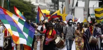 Kolombiya'da hükümet karşıtı protestoların 1. ayında sokaklar karıştı: 4 ölüCali'de sokağa çıkma yasağı ilan edildi