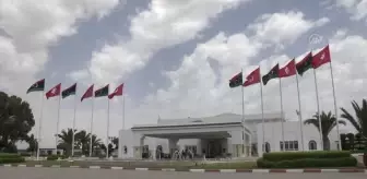 Libya Başkanlık Konseyi Başkanı Menfi, Tunus'ta