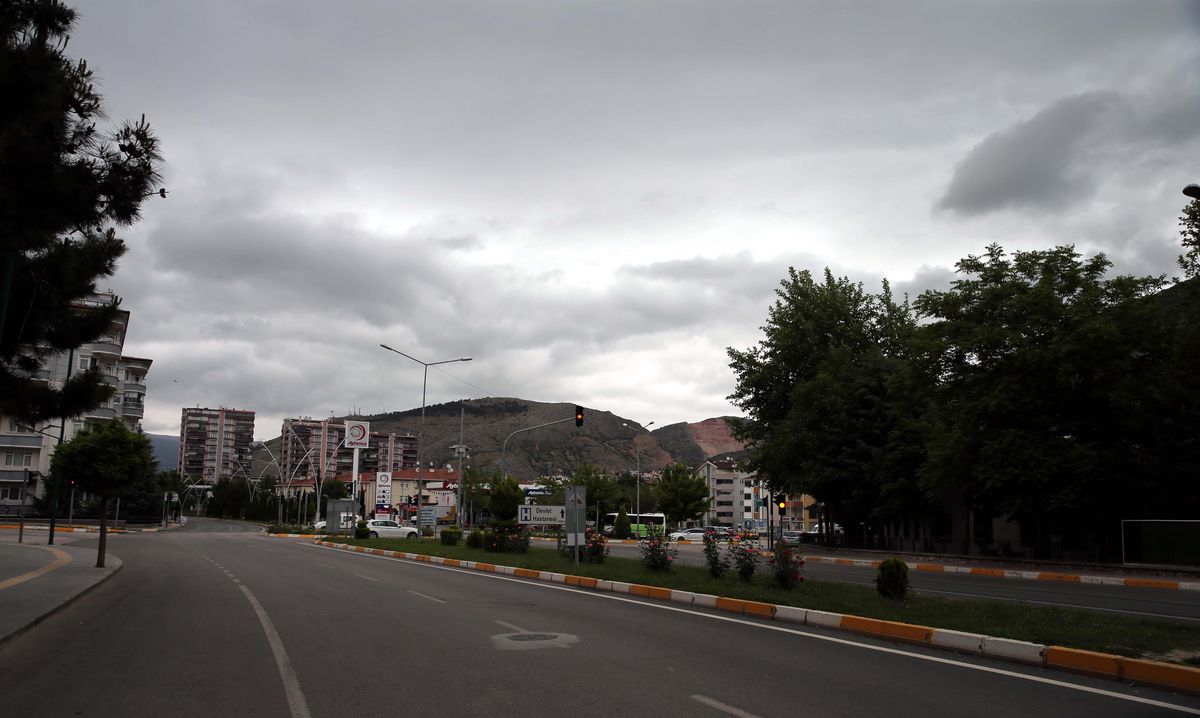 Samsun ve çevre illerde sokağa çıkma kısıtlaması nedeniyle sessizlik hakim