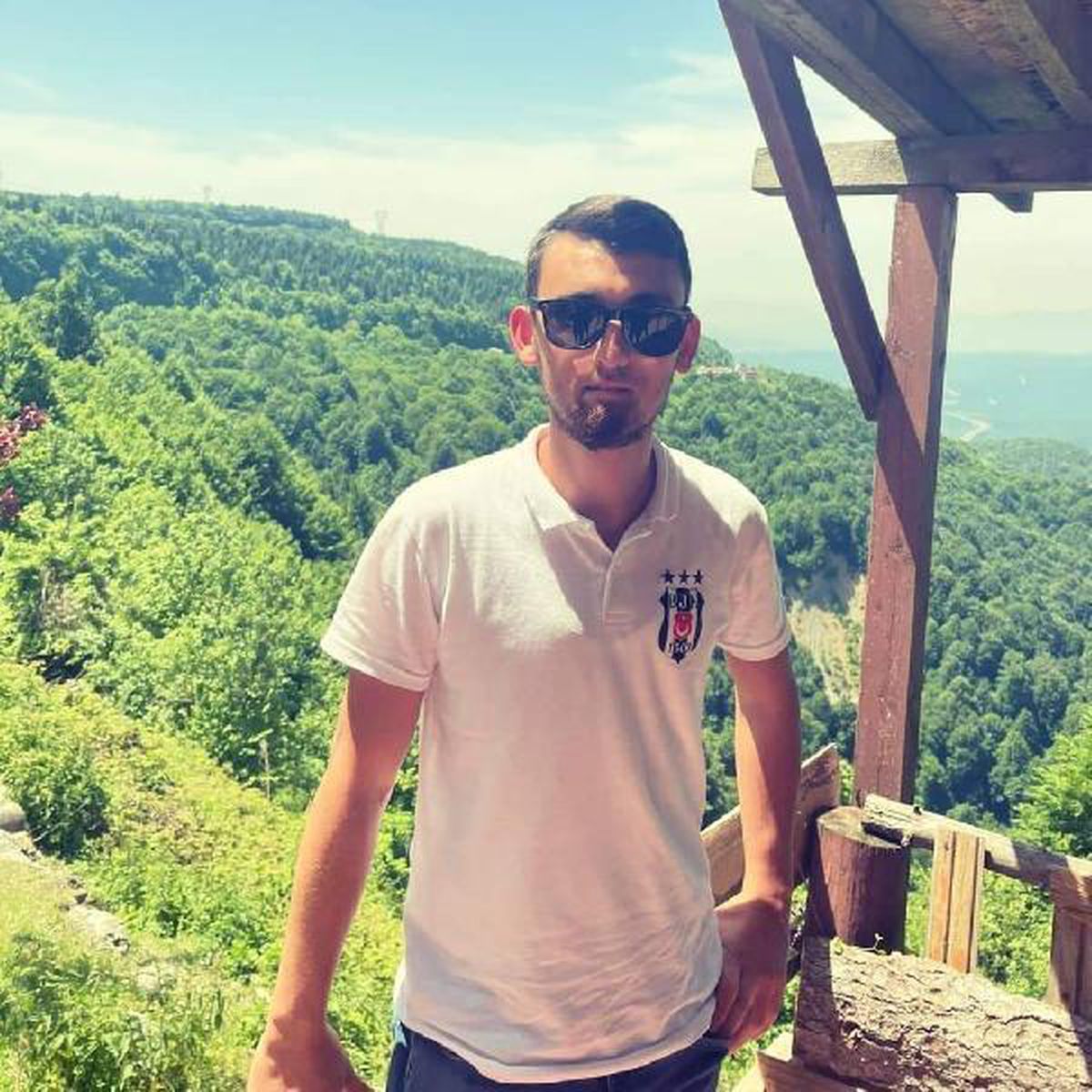 Başına makina kapağı çarpan işçi öldü