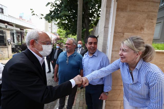 CHP lideri Kılıçdaroğlu, Turgut Özal'ın ailesini ziyaret etti - Son Dakika
