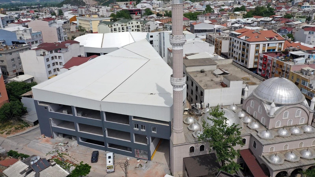Kestel otopark ve pazar alanında son rötuşlar
