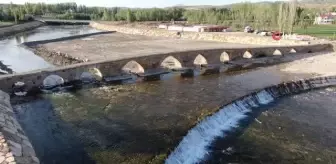 2 bin yıllık köprü motifleriyle dikkat çekiyor