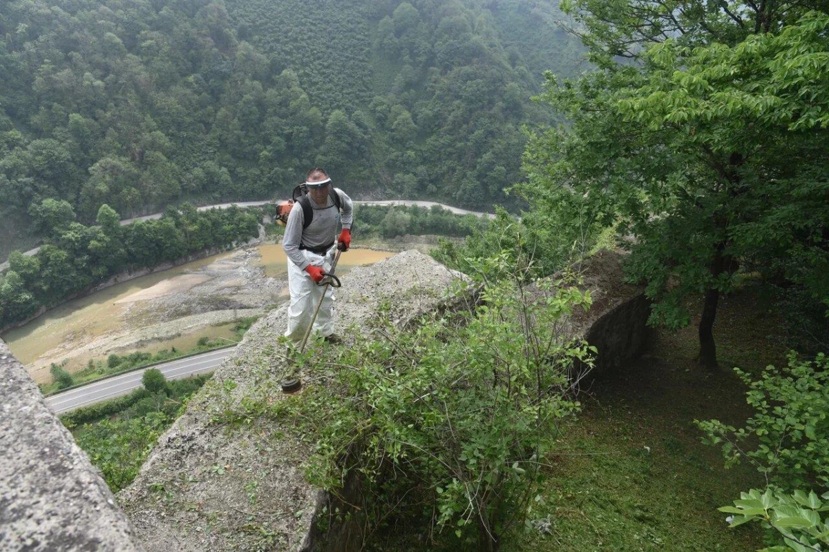 Andoz Kalesi turizm sezonuna hazırlanıyor