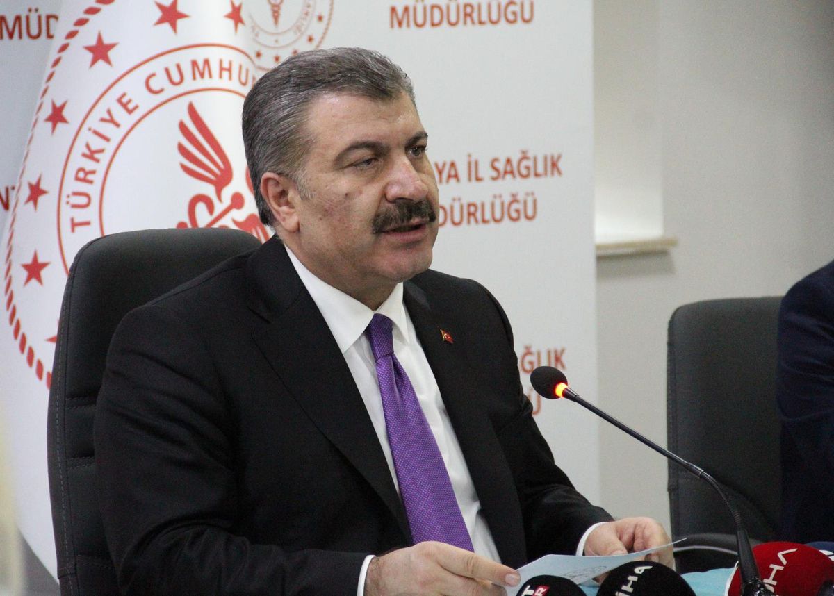 Bakan Koca: "Kısa bir \'keyif\' uğruna ağır hastalıklara yakalanmayı göze almayın"