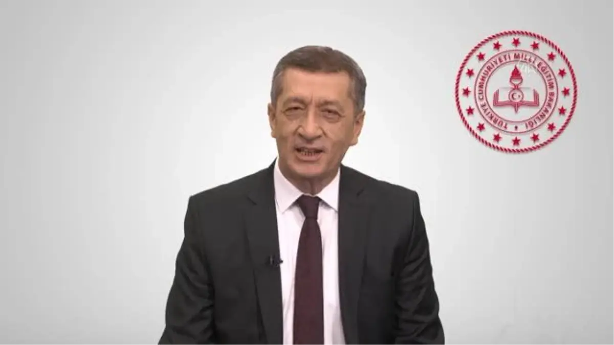 Bakan Selçuk, "Yeni Nesil Eğitim, Yeni Neslin Eğitimi" seminerine video mesaj gönderdi