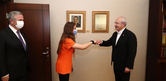 Kılıçdaroğlu, dünya şampiyonu milli cimnastikçi Ayşe Begüm Onbaşı'yı kabul etti