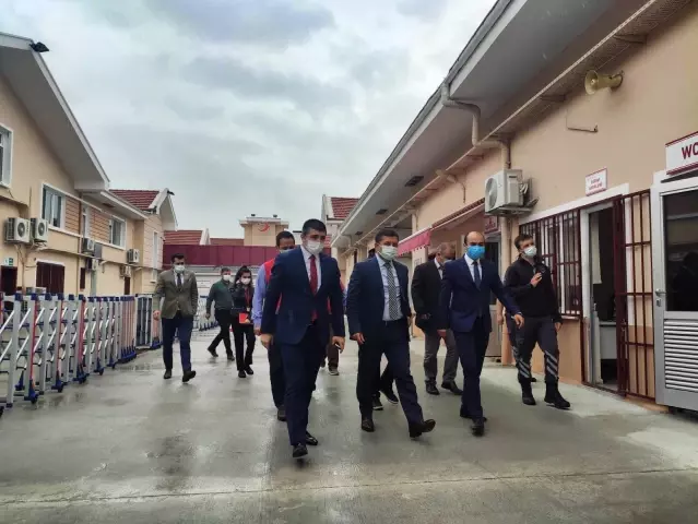 Edirne Vali Yardımcısı Erdoğan İl Göç İdaresi Müdürlüğü'nü ziyaret etti