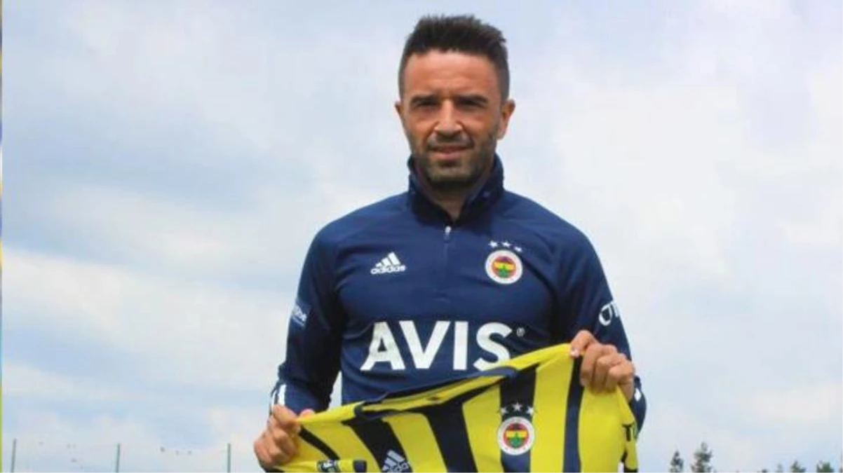 Gökhan Gönül F.Bahçe\'den ayrıldı! Ligin yeni ekibi Adana Demir\'e kaptan olmaya gidiyor