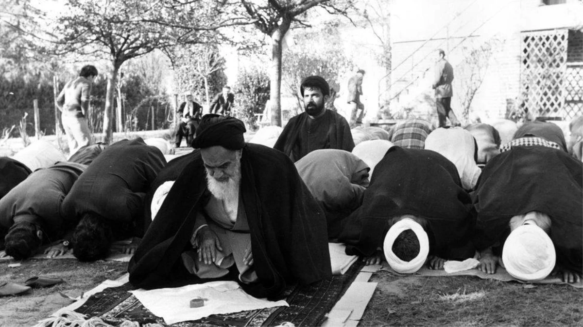 1 Şubat 1979: 40 Yıl Önce Humeyni\'nin İran\'a Dönüşüne Tanıklık Etmek