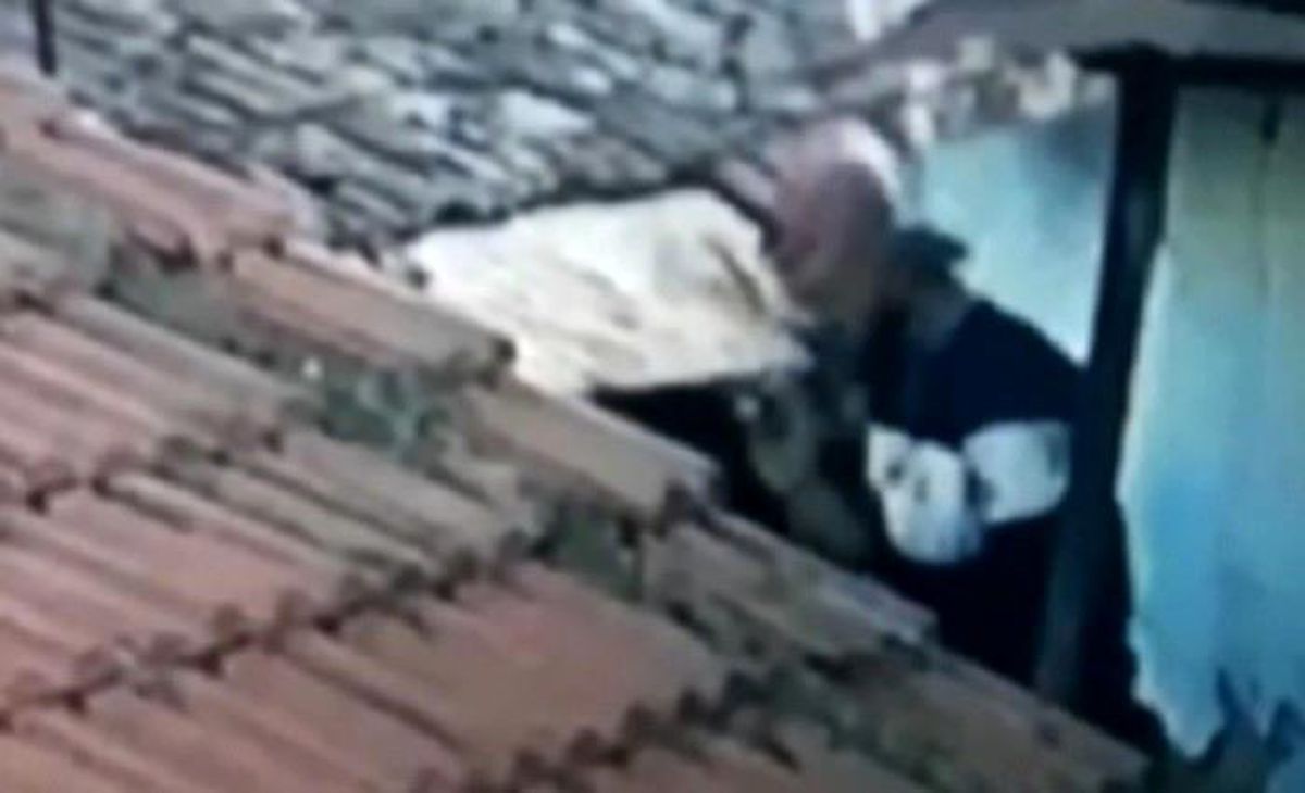İzmir\'de polise yakalanan hırsızdan şok itiraf: \'Uyuşturucu satın almak için çalıyorum\'