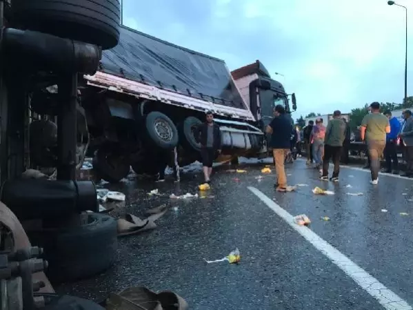 izmit te tem otoyolu nda 24 arac carpisti 21 yarali gunduz goruntuleriyle