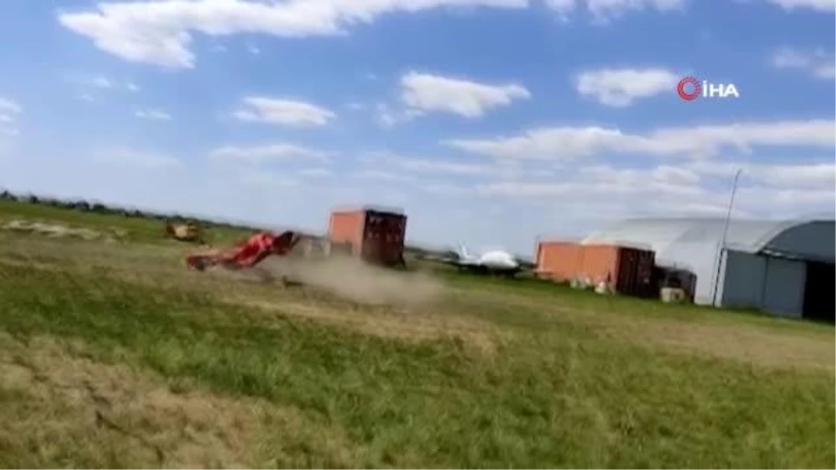 Rusya\'da ters rüzgara kapılan paraşütçü yere çakılarak öldü
