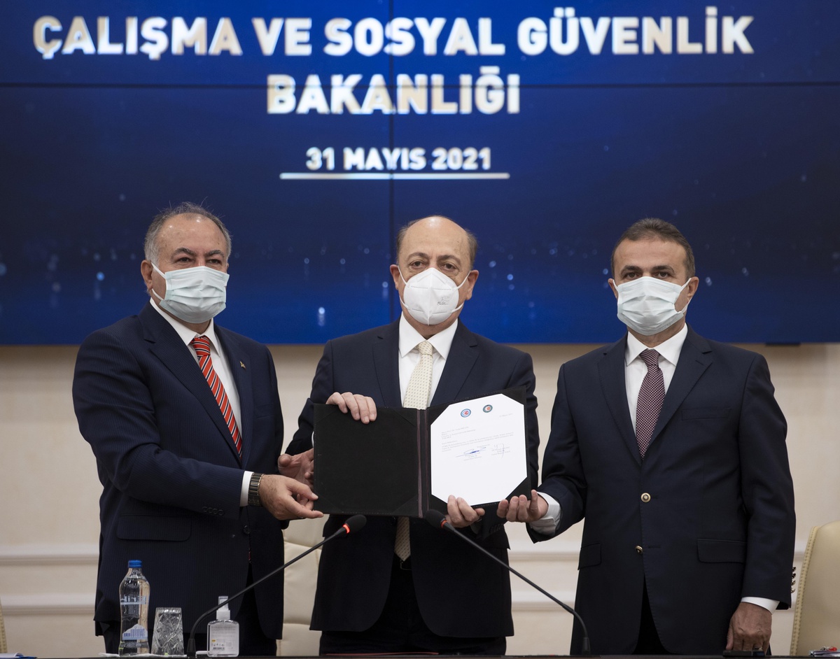 Son dakika haber | Türk-İş ve Hak-İş, kamu işçisi için ortak zam talebini Çalışma ve Sosyal Güvenlik Bakanlığına sundu