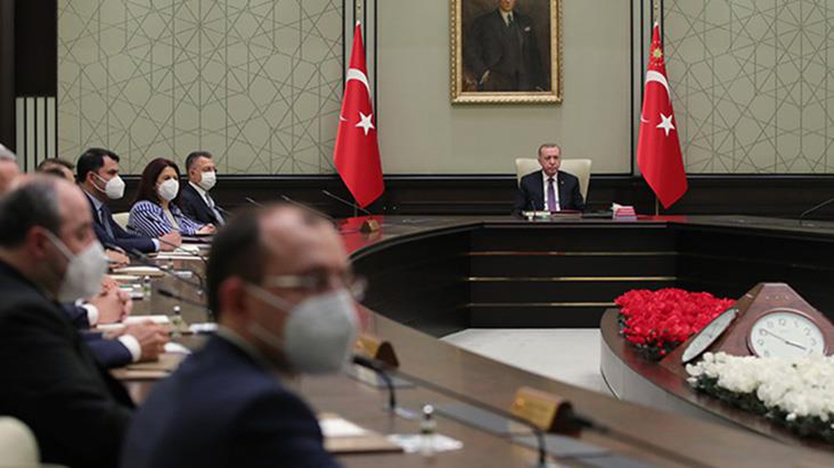 Tüm Türkiye bu toplantıyı bekliyor! Kabine, 1 Haziran sonrasını konuşmak için bugün toplanıyor