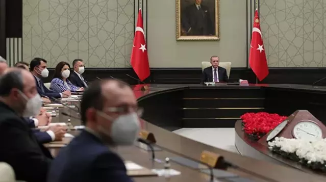 Türkiye'nin gözü bu toplantıda! 1 Haziran sonrasının ele alınacağı Kabine bugün toplanıyor Türkiye'nin gözü bu toplantıda! 1 Haziran sonrasının ele alınacağı Kabine bugün toplanıyor