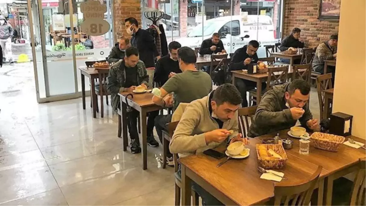 49 günlük aradan sonra kafe ve restoranlar bu sabah birer birer açılmaya başladı