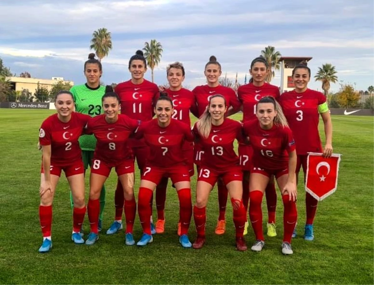 A Milli Kadın Futbol Takımı\'nın Bulgaristan maçı kadrosu açıklandı