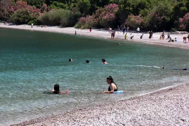 Antalya'nın dünyaca ünlü turizm beldesi Çıralı'da normalleşme hareketliliği