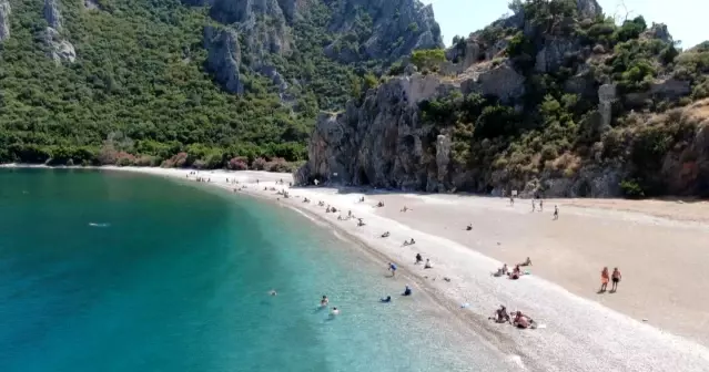 Antalya'nın dünyaca ünlü turizm beldesi Çıralı'da normalleşme hareketliliği