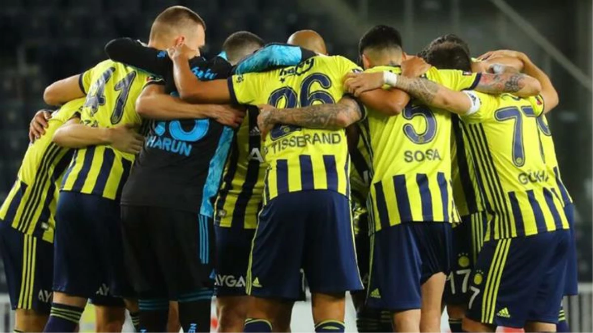 Fenerbahçe\'nin yeni forma sponsoru Puma oldu