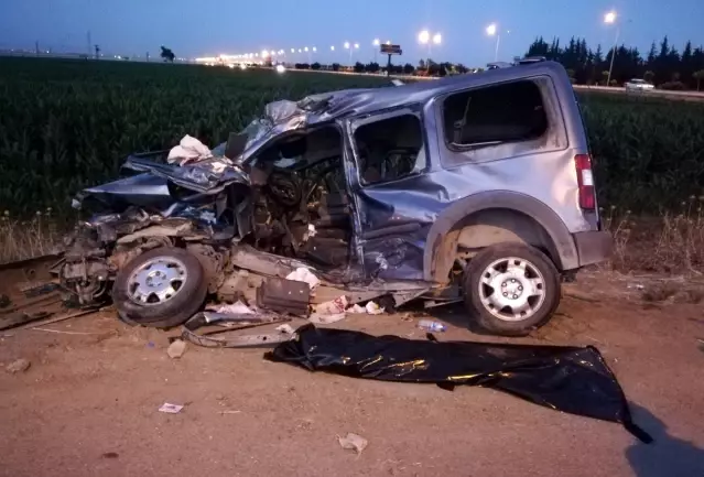 Hatay'da trafik kazası: 2 ölü, 5 yaralı Hatay'da trafik kazası: 2 ölü, 5 yaralı