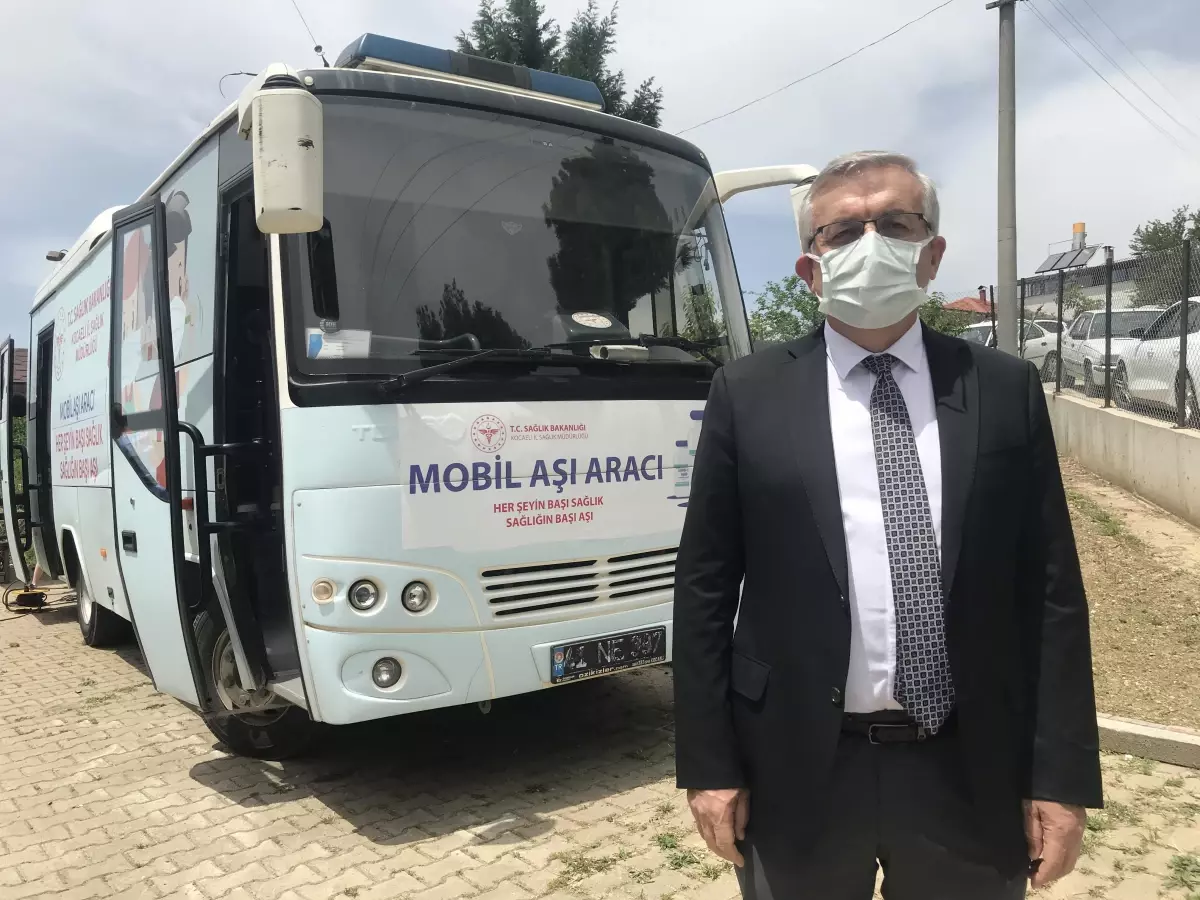 Kocaeli\'de "mobil aşı ekipleri" kilometrelerce yol giderek binlerce kişiyi aşıladı