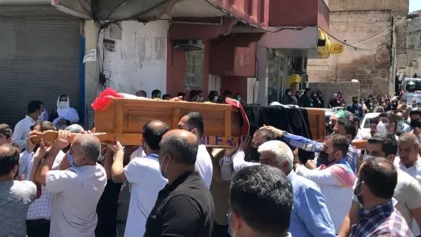 Stajyer avukatın ölümünde kahreden detay! Nişan öncesi temizlik yaparken düşmüş Stajyer avukatın ölümünde kahreden detay! Nişan öncesi temizlik yaparken düşmüş