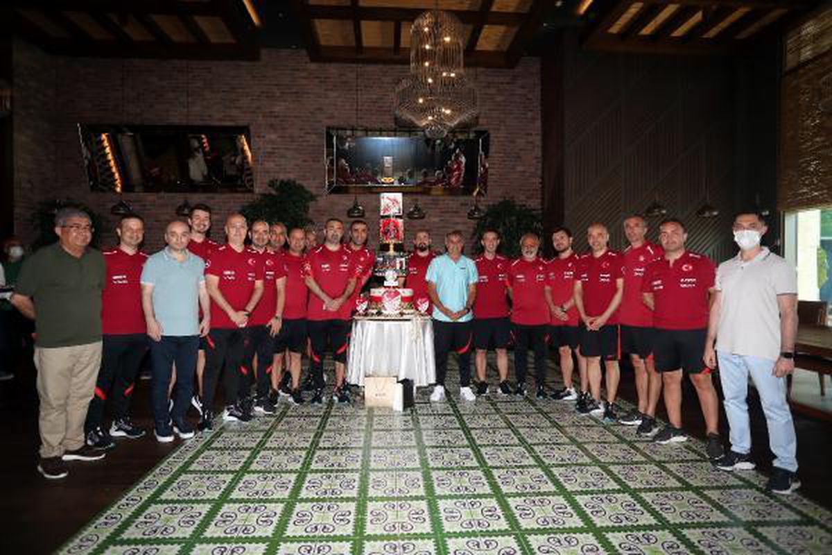 TFF: Nice yaşlara Şenol Güneş