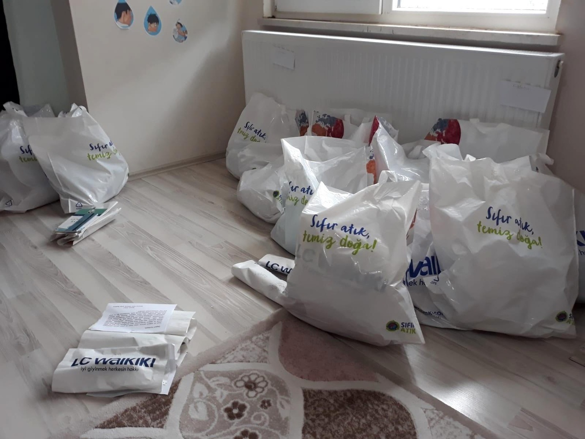 Türkiye Diyanet Vakfı Şubesi 48 çocuğu sevindirdi
